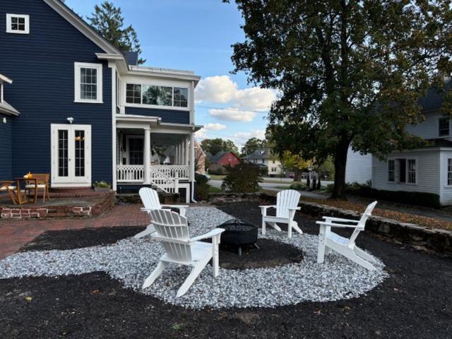 The Inn Crowd Bed And Breakfast Holden Exterior foto