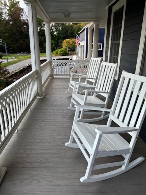 The Inn Crowd Bed And Breakfast Holden Exterior foto