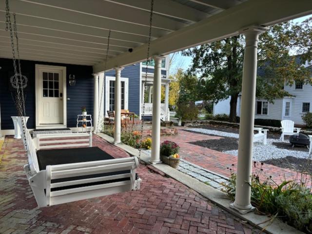 The Inn Crowd Bed And Breakfast Holden Exterior foto