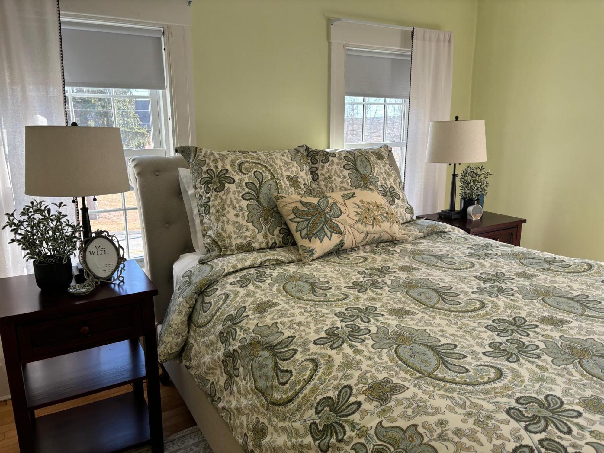 The Inn Crowd Bed And Breakfast Holden Exterior foto